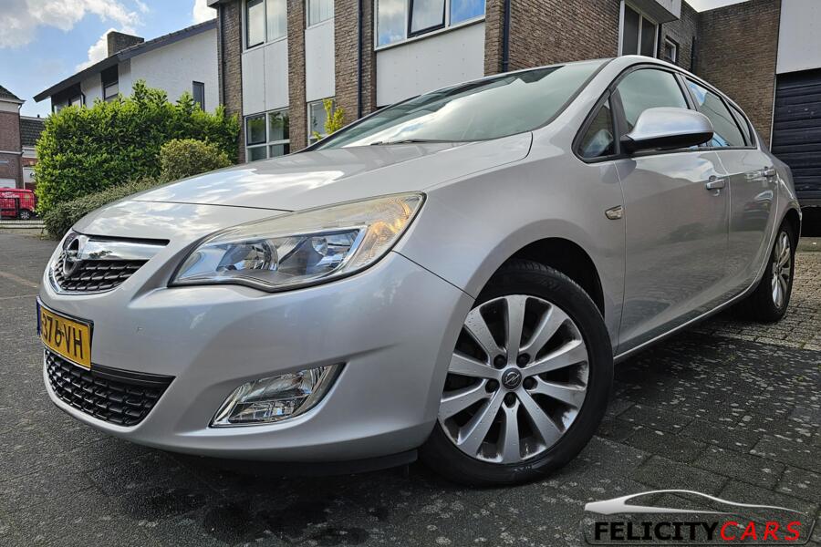 Opel Astra 1.7 CDTi Sport airco weinig km's