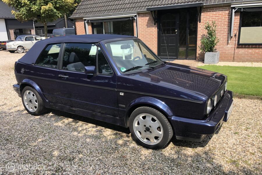 Volkswagen Golf 1 Cabriolet classic line