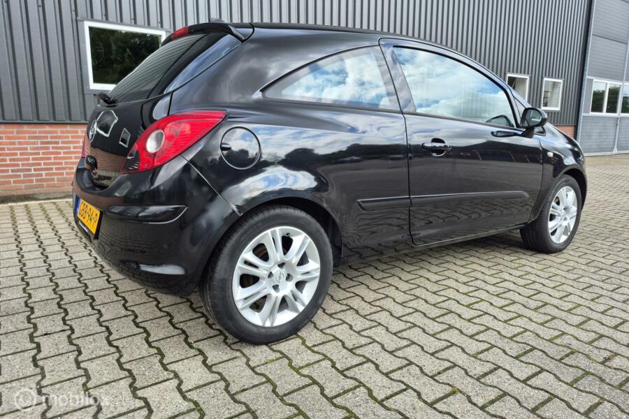 Opel Corsa 1.2-16V Business | Ketting Hoorbaar|