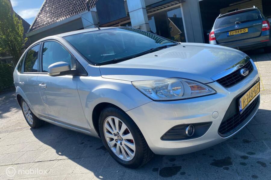 Ford Focus 1.6 Ghia