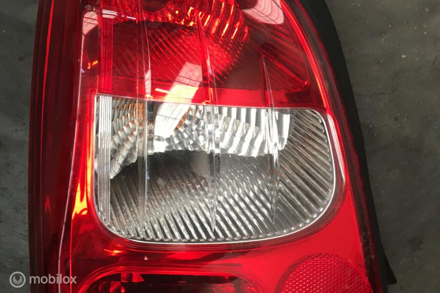 Achterlicht links Renault Twingo II 1.5 dCi ('07-'14)