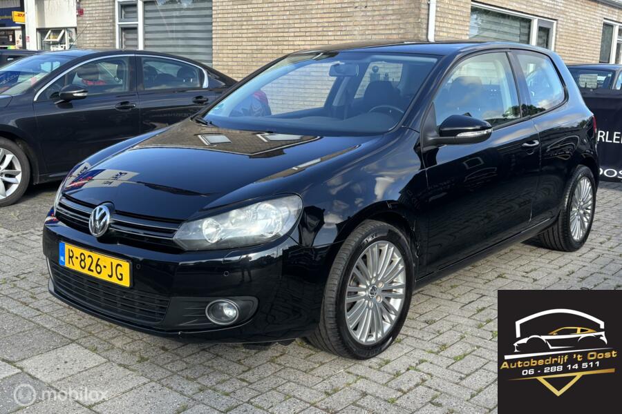 Volkswagen Golf 1.4 Easyline jaar apk navi, airco, cruise