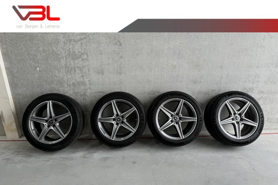 Winterbandenset 245/45R18 275/40R18 breedset Mercedes-Benz