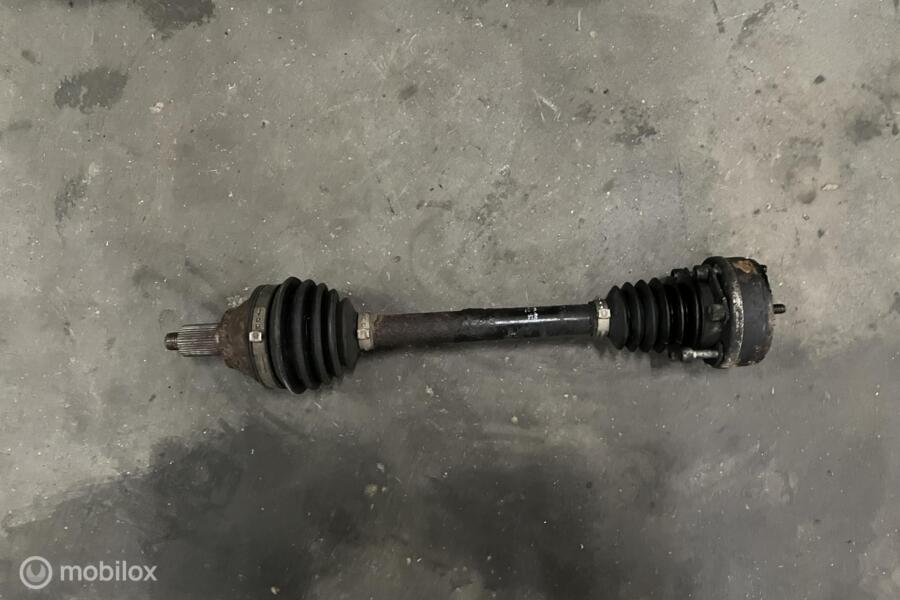Aandrijfas linksvoor Volkswagen Polo 9N3 1.4-16V ('05-'09)