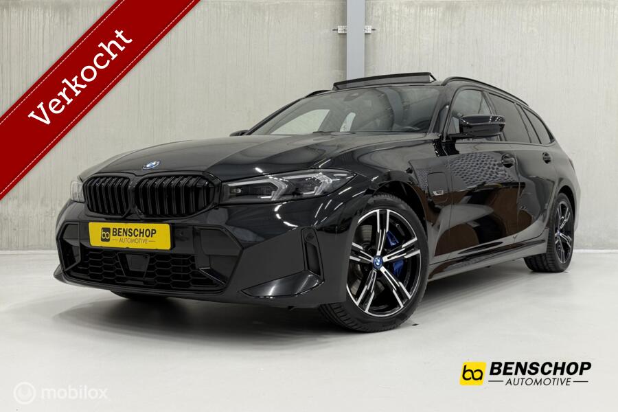 BMW 3-serie Touring 330e xDrive M Sport Sportstoelen Panodak Harman Kardon Leer HUD Memory LED