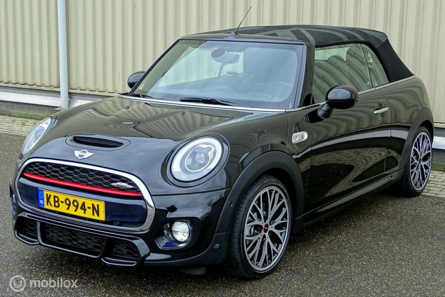 Mini Cabrio 2.0 Cooper S Chili Serious Business