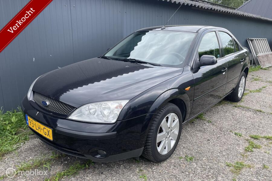 Ford Mondeo 1.8-16V Collection NW APK Inruilkoopje!!!