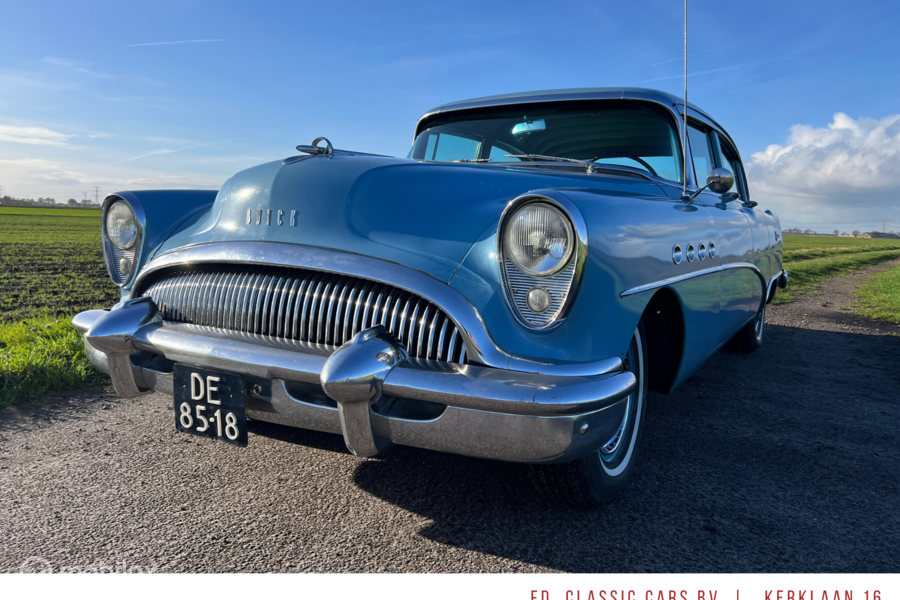 Nette Buick Roadmaster Riviera BJ1954
