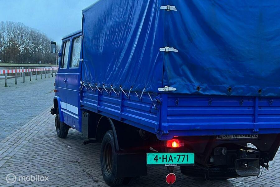 Verkocht  Mercedes 407 D   43 d km  wegenbelastingvrij