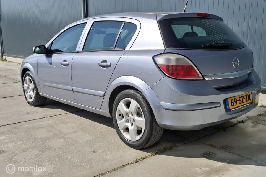 Opel Astra 1.6 Edition