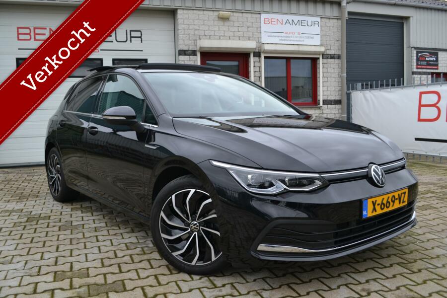 Volkswagen Golf 1.5 TSI 1st EDITION PANO/ VIRTUAL/ LED/ DCC