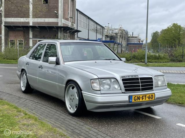 Mercedes 200-500 220 E