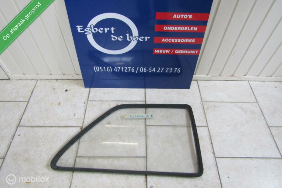 Achterraam rechts achter met rubber opel ascona A