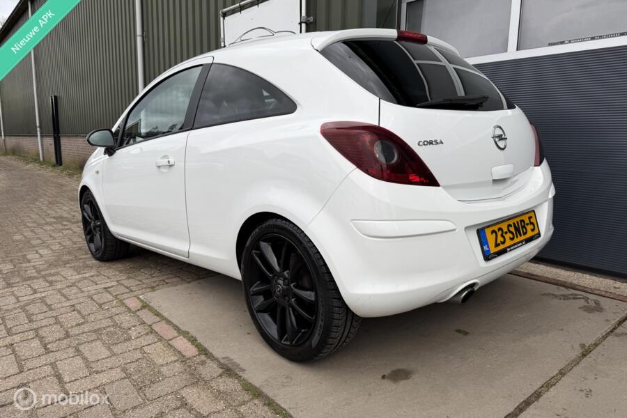 Opel Corsa 1.4-16V Sport|Airco|Cruise|Lm velgen|Getint glas|
