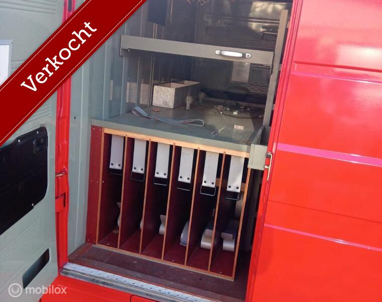 Verkocht Mercedes 409 LF Benzine Kastenwagen 9000 Kilometer