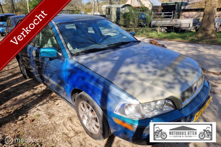 VERKOCHT GARBAGE RUN Volvo V40 1.8 of onderdelen