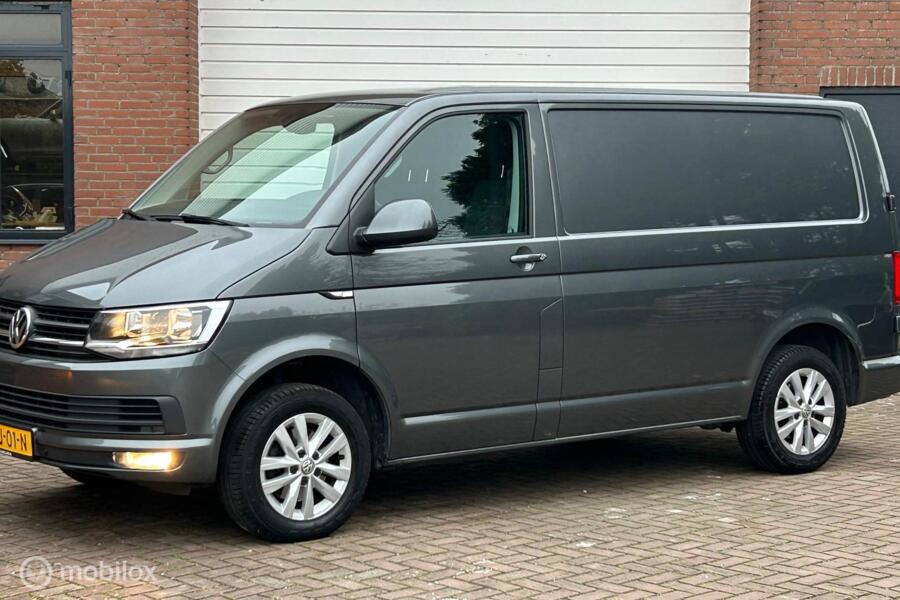 Volkswagen Transporter 2.0 TDI L1H1 Highline Apple Carplay Navi PDC