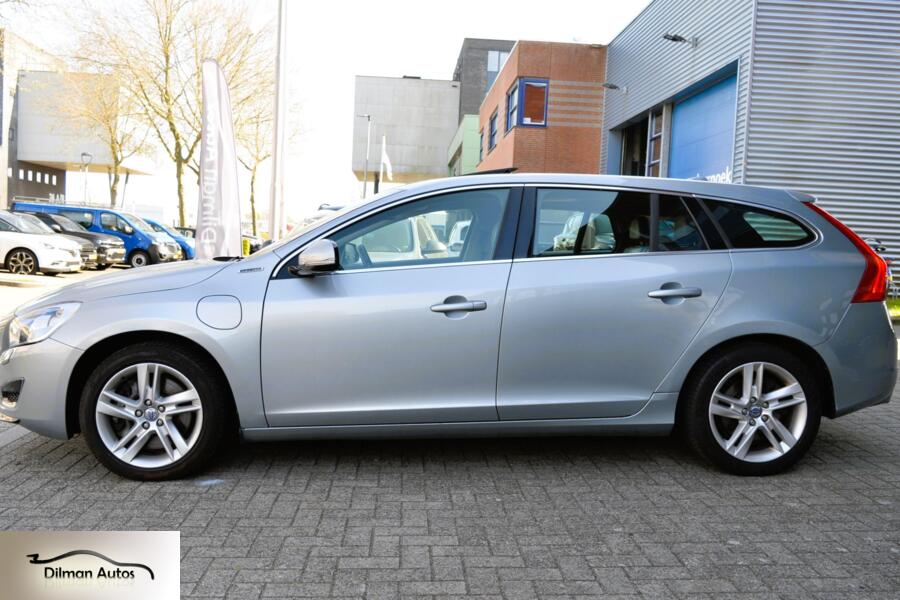 Volvo V60 2.4 D6 AWD Plug-In Hybrid Pure Limited|Leder|Nap!!