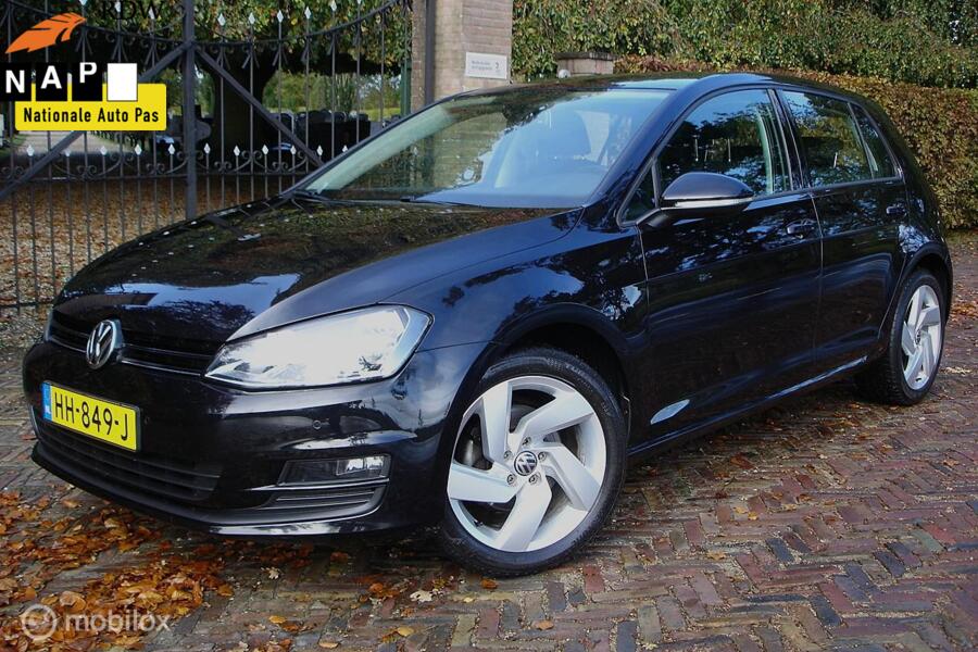 Volkswagen Golf 1.6 TDI Comf. (Bj 2015) Clima|Cruis|PDC|DAB