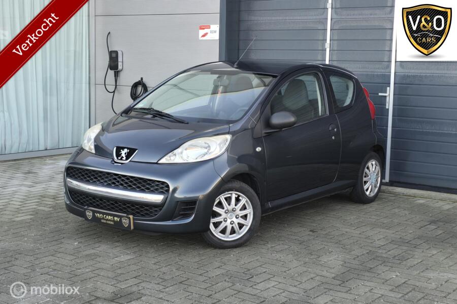 Peugeot 107 1.0-12V XR