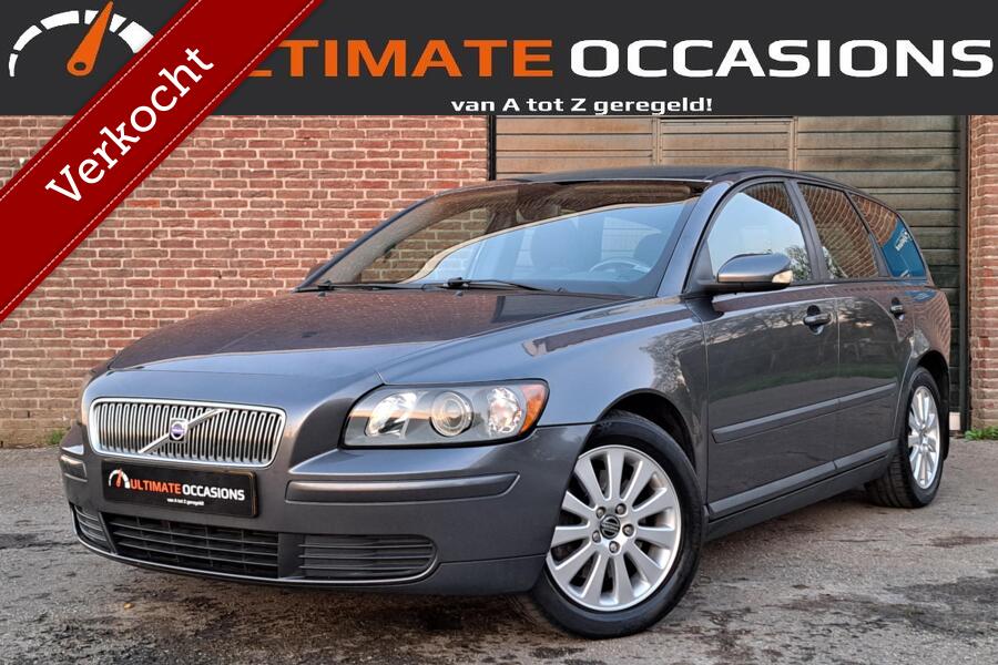 Volvo V50 2.4 Summum / Nwe Distributie / Cruise / Trekhaak / Youngtimer