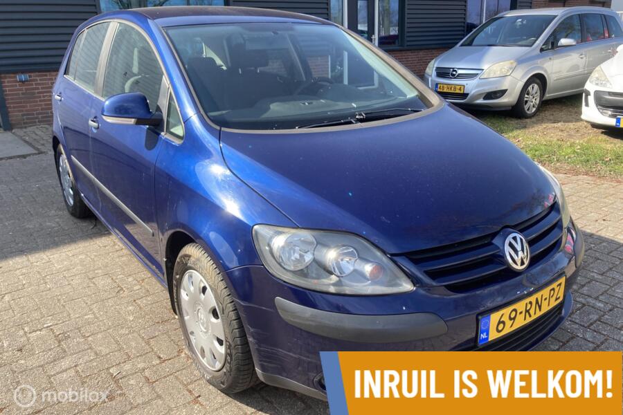 Volkswagen Golf 1.6 FSI Comfortline -- 114000 KM !!! --AUTOMAAT-- NIEUWE APK