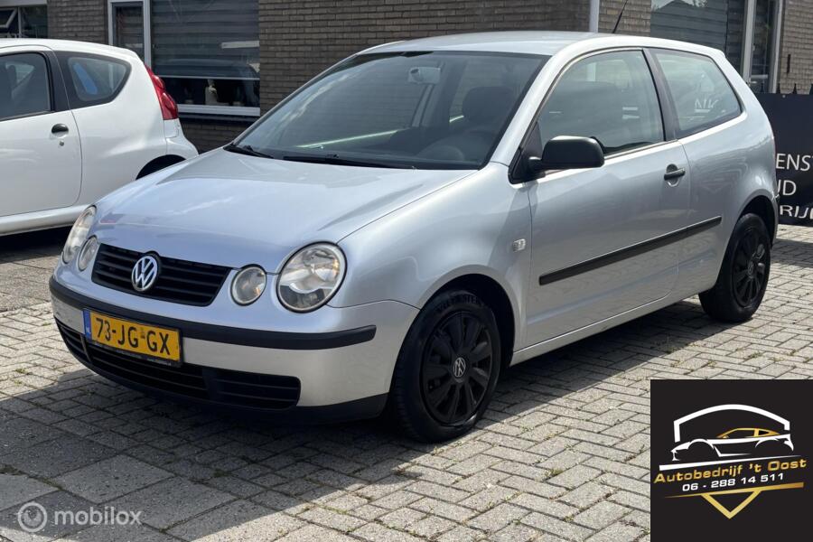 Volkswagen Polo 1.4-16V Comfortline | automaat | airco |