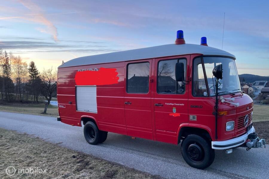 Mercedes 608 D 190 cm hoogte brandweer mrb vrij