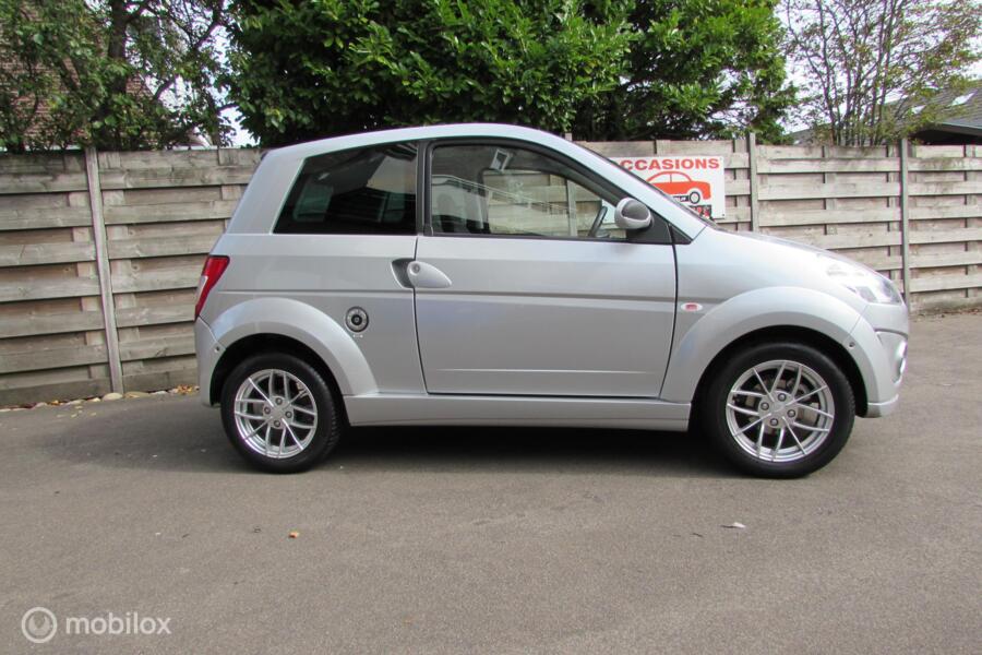 Ligier Brommobiel iXO 440