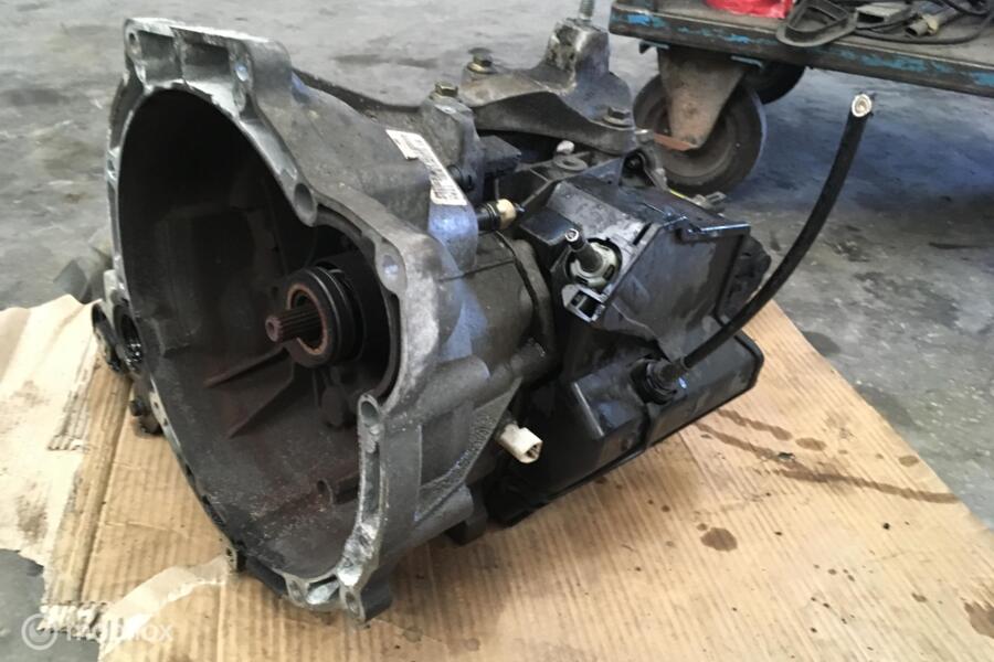 Versnellingsbak Ford Fusion 1.4-16V ('02-'12) 2N1R7002CC