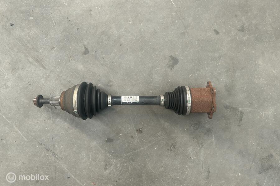 Aandrijfas linksvoor Volkswagen Passat B7 2.0 TDI('10-'14)