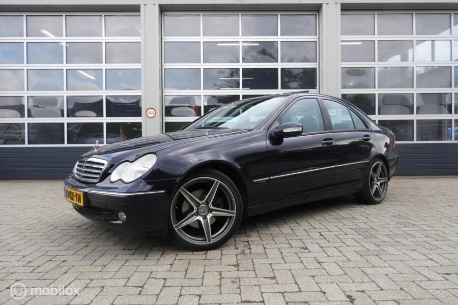 Mercedes C-klasse 320 Avantgarde , youngtimer