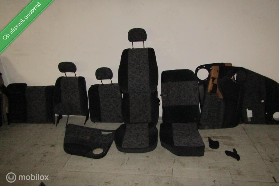 Interieur stoelen bank panelen opel vectra B en onderdelen