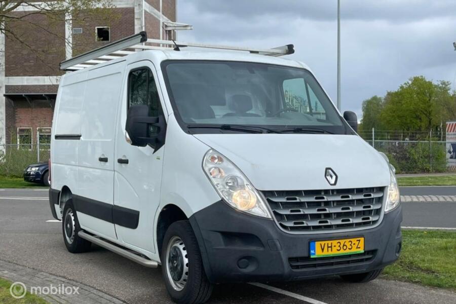 Renault Master T28 2.3 dCi L1H1Eco | Airco | Navigatie | Trekhaak | Sidebars & Imperiaal
