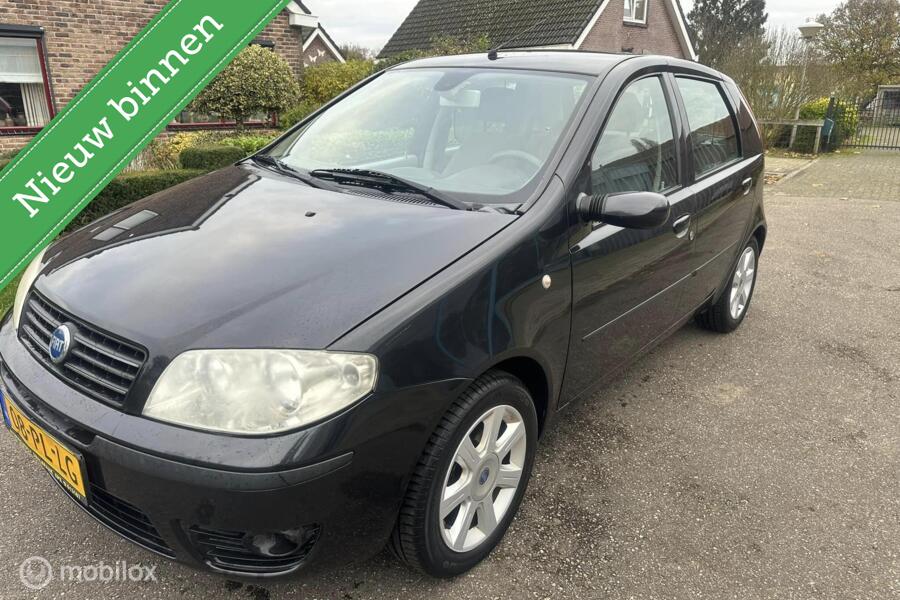 Te Koop Fiat Punto 1.4-16V-NIEUWE APK - VOL OPTIES !!