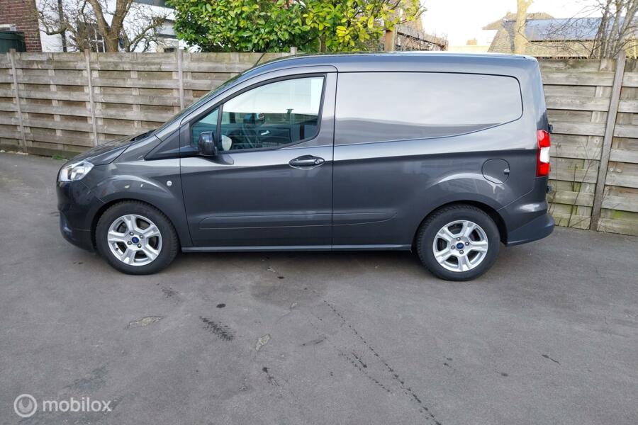 Ford Transit Courier 1.5 TDCI Limited  zeer compleet