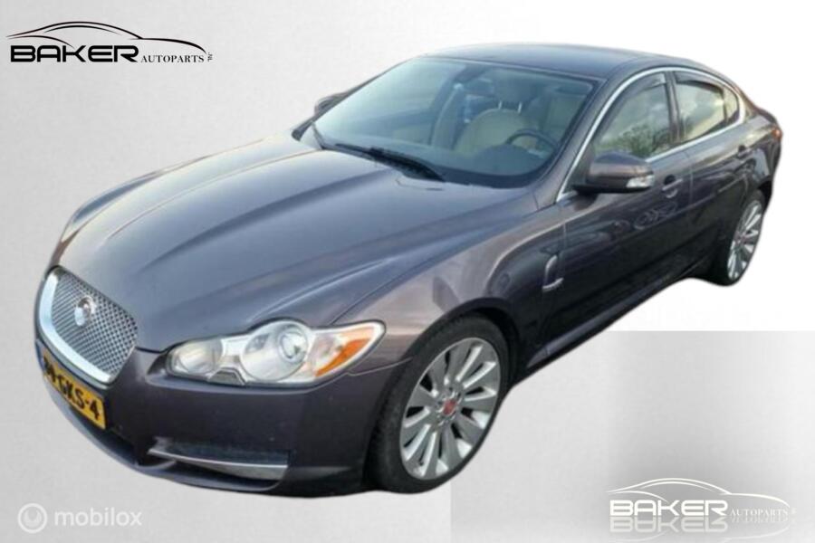 Linker spatbord Jaguar XF X250 ('08-'12) LMN