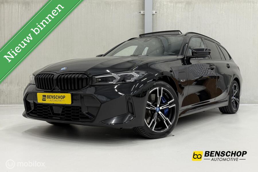 BMW 3-serie Touring 330e xDrive M Sport Sportstoelen Panodak Harman Kardon Leer HUD Memory LED