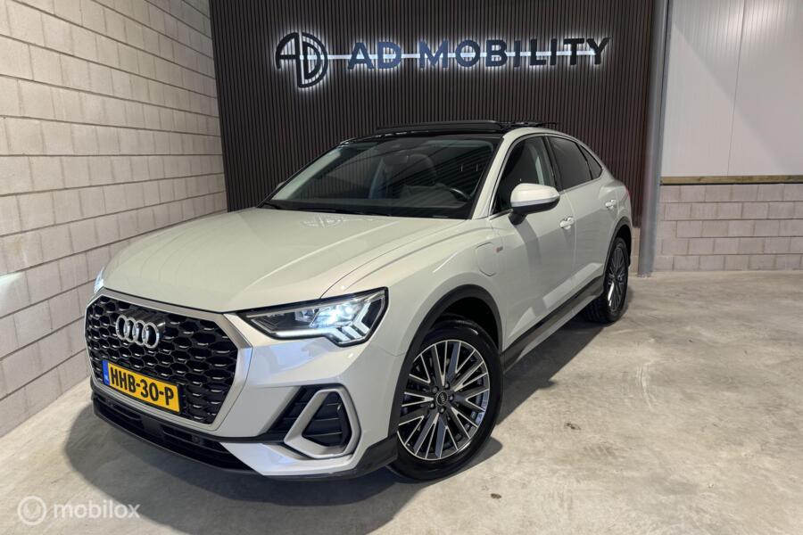 Audi Q3 Sportback 45 TFSI e S Edition Matrix, Pano, ACC.