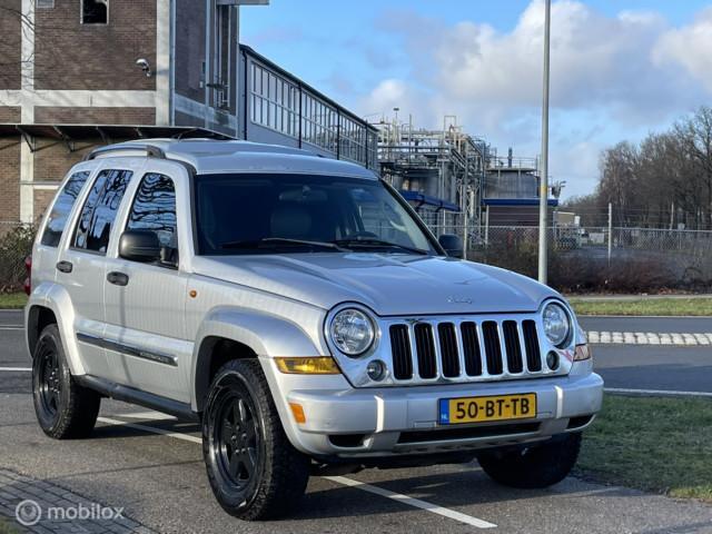 Jeep Cherokee 2.8 CRD Sport HR