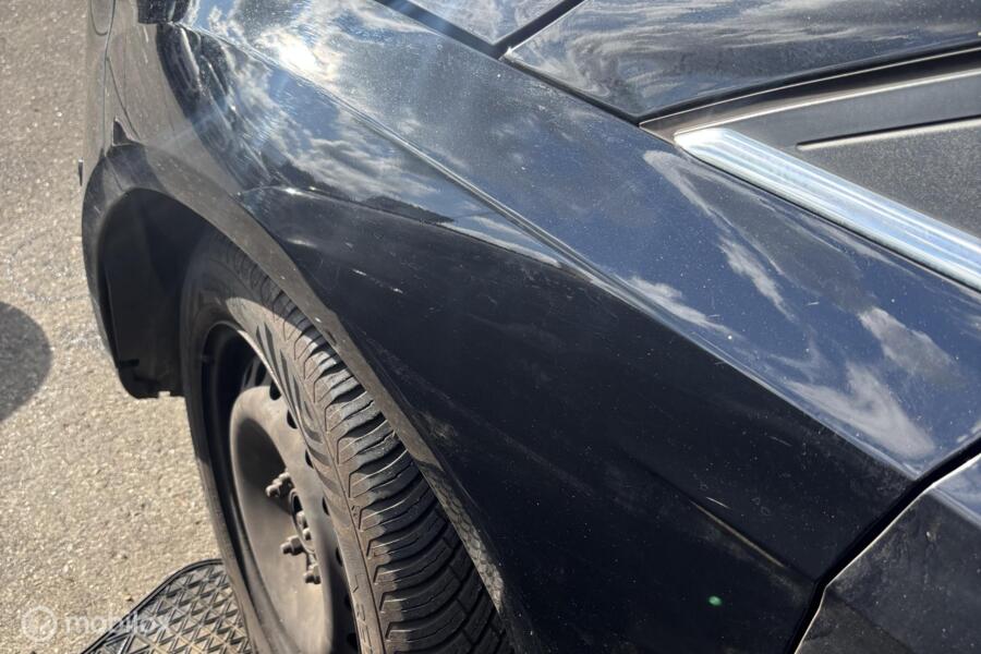 Voorscherm links zwart Ford Focus III ('11-'18)
