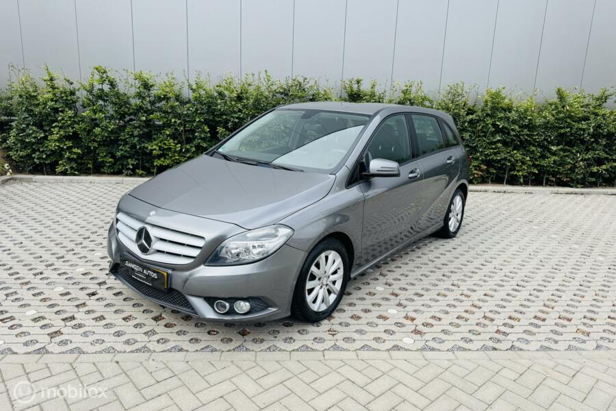 Mercedes B-klasse 180 Ambition Clima Trekhaak