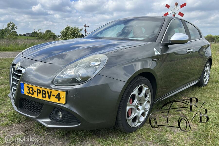 Alfa Romeo Giulietta 1.7 TBi Quadrifoglio Verde NIEUWE APK