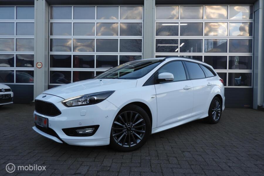 Ford Focus Wagon 1.5 ST -Line