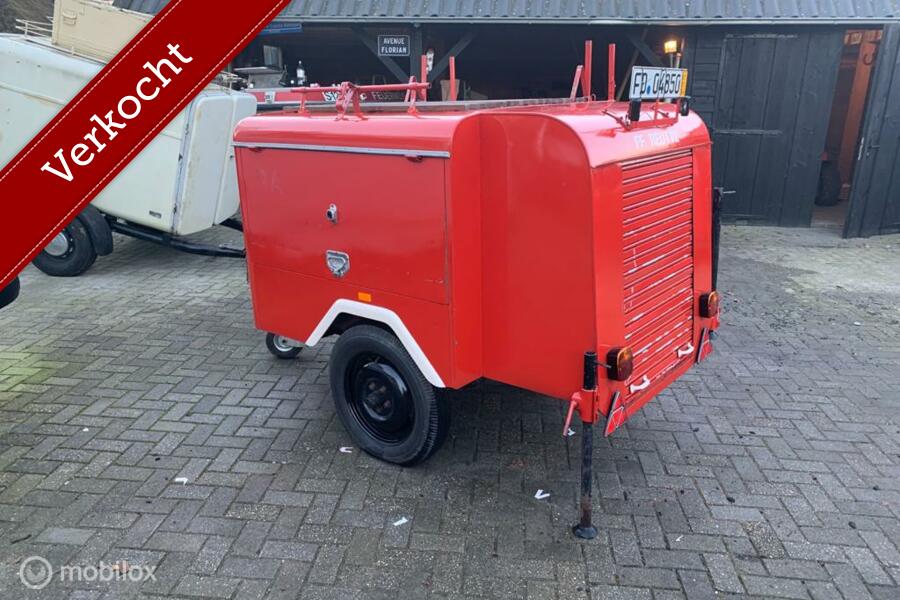 Verkocht  Brandweer 1985 oldtimer aanhangwagen gesloten