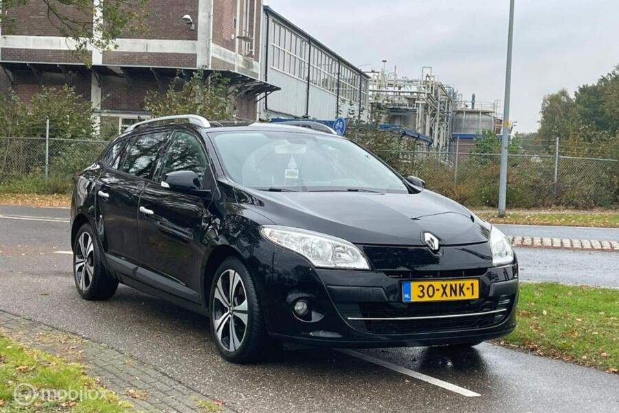 Renault Mégane Estate 1.4 TCe Bose | Panormadak | Navigatie | Cruise Control