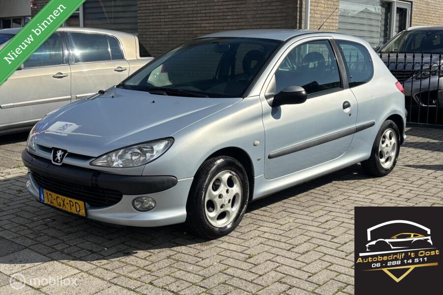 Peugeot 206 1.4 Gentry   | APK | 3 DRS |