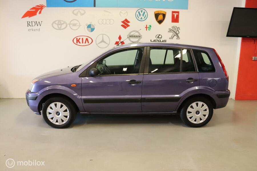 Ford Fusion 1.4-16V Champion met nieuw Apk