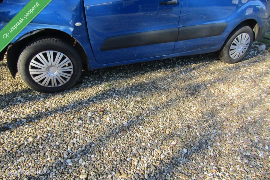 4 Stalen velgen + banden berlingo partner + alle onderdelen