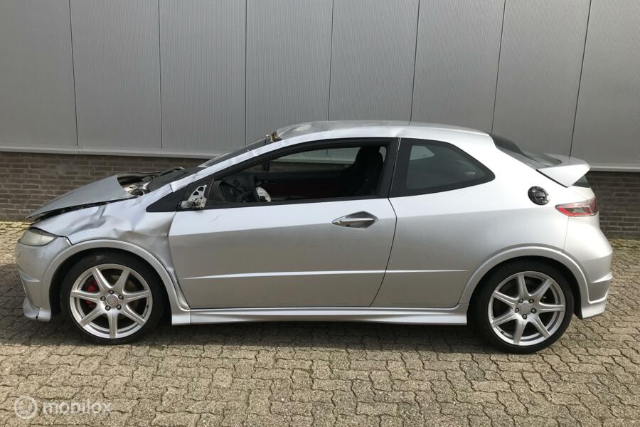Honda Civic 2.0 Type R Race ALLEEN VOOR ONDERDELEN